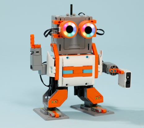 The UBTech Jimu Astrobot can be assembled with a Lego-like kit, and is one of the best gadgets of 2017. 