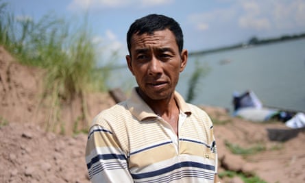 Fisherman Yor Dieb discovered the bomb in the Mekong River which was safely salvaged and defused. It is the second bomb he has caught his net on in 10 years. He took part in the mission by steering the boat that bore the dive team and towed the salvaged bomb to land.