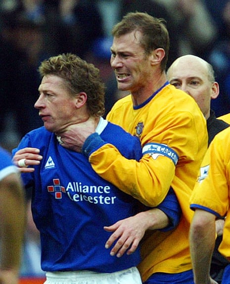 Duncan Ferguson gives Leicester’s Steffen Freund something to think about.