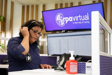 Royal Prince Alfred hospital nurse Maria Azize takes a call at the RPA Virtual Hospital.