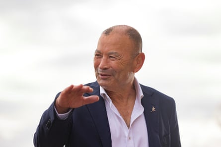 Eddie Jones says he doesn't want to dictate how Australia's Super Rugby teams play.