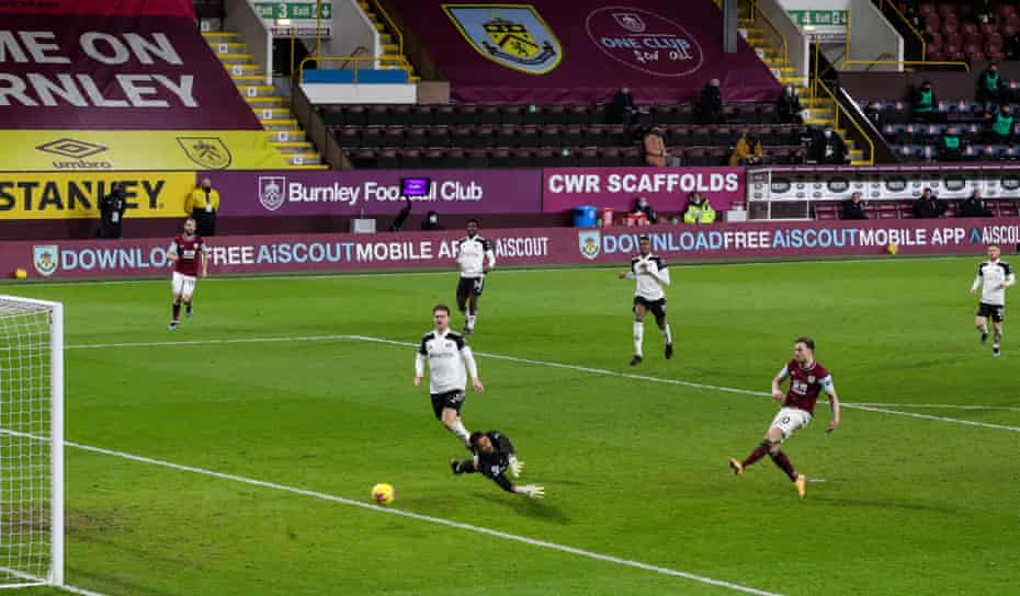 Ashley Barnes slots the ball home for Burnley’s equaliser.