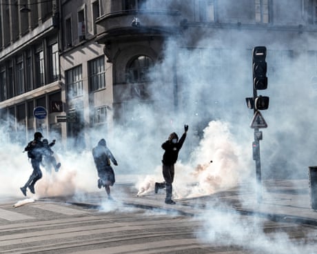 French education minister says up to 500 schools will remain partially or fully closed on Monday after student protests – Europe live