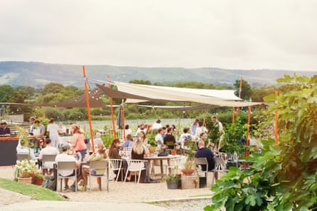 Artelium vineyard and restaurant