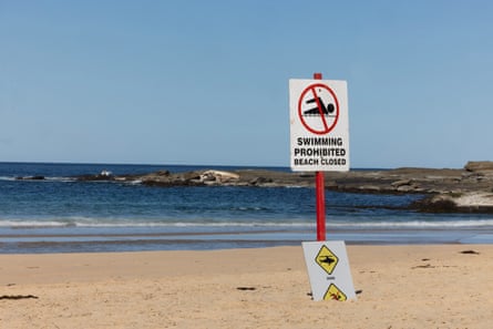 Swimming prohibited sign at Era beach.