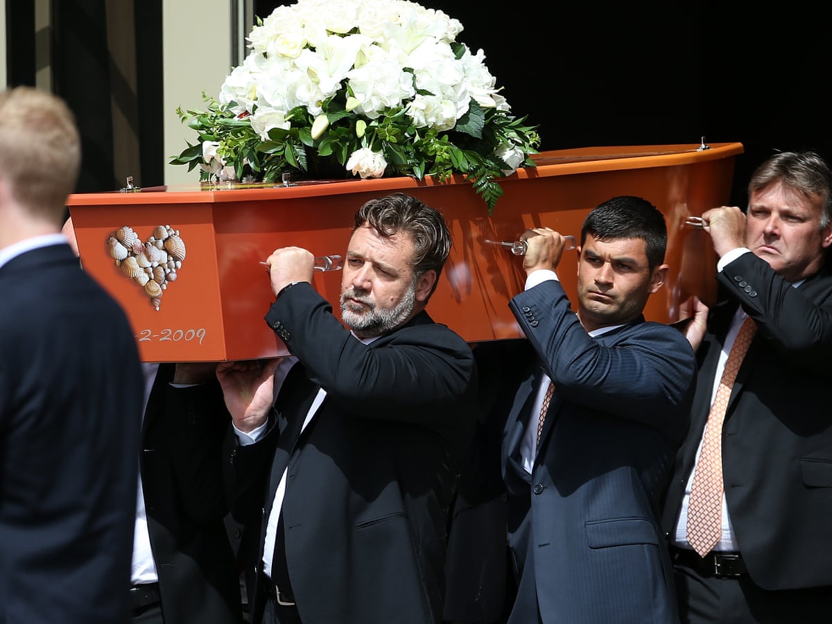 Cricket Great Martin Crowe Farewelled In Auckland Memorial Service Cricket The Guardian Cricket Great Martin Crowe Farewelled In Auckland Memorial Service Cricket The Guardian