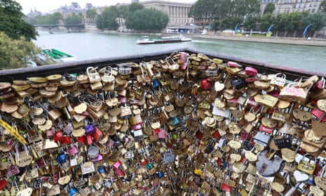 Love’s labour’s lost … padlocks on the Pont Neuf in August 2016. Authorities have spent the last 18 months removing them from the city’s bridges.