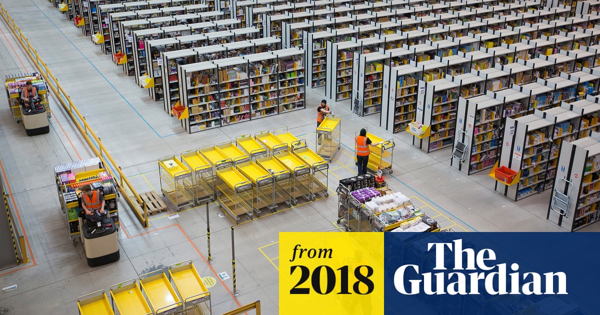 Top Amazon boss privately advised US government on web portal worth billions to tech firm