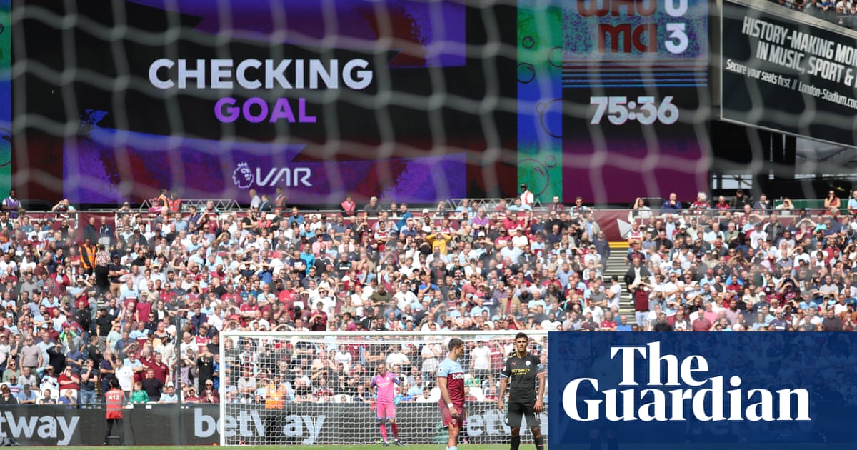 Big guns off to a flyer in Premier League amid VAR confusion – Football Weekly