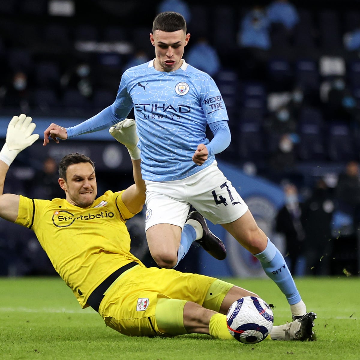 They Have To Do Their Jobs Guardiola Slams Var After Foden Penalty Call Premier League The Guardian