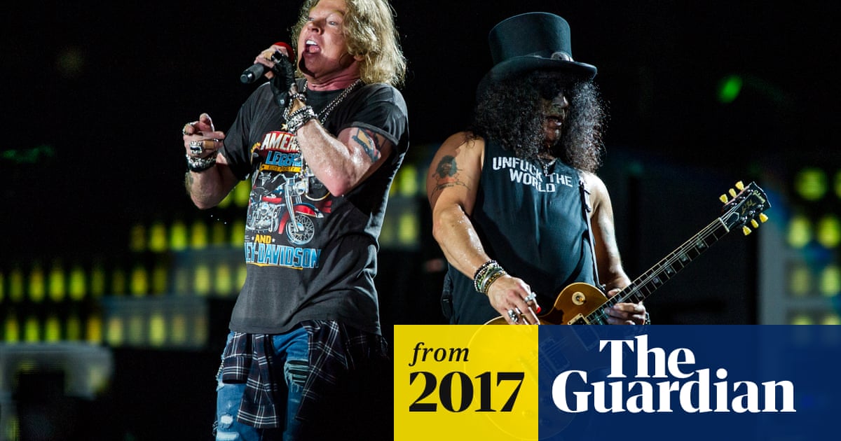 Guns N’ Roses review – comeback show takes us to Paradise City