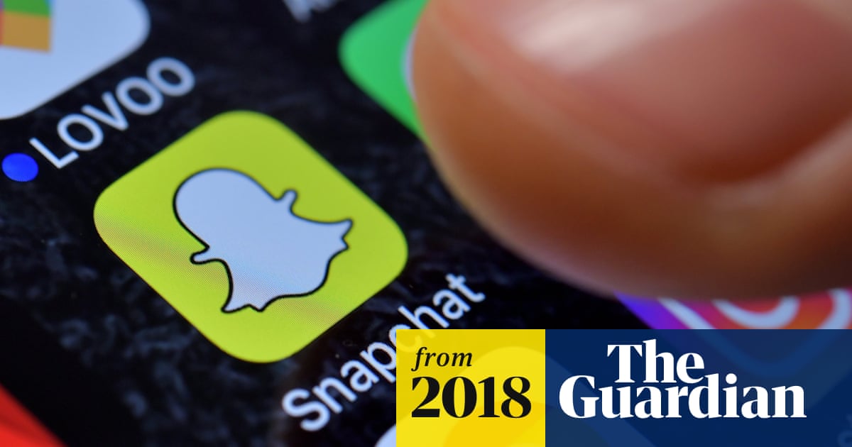 Snapchat Update More Than 800 000 Angry Users Sign Petition To