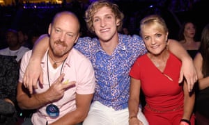 American teen influencer Logan Paul with his parents, Greg and Pam.