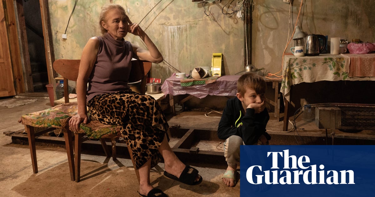 No jobs, no money, no house: Ukrainians forced back to frontline towns