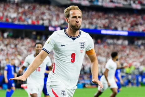 Kane celebrates