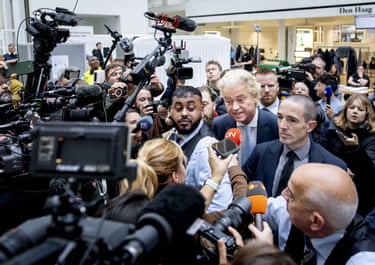 Geert Wilders at the centre of a media scrum