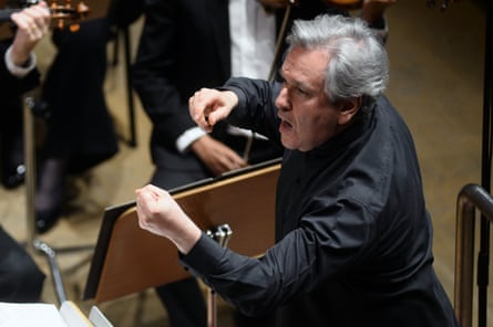 Sir Antonio Pappano conducts The London Symphony Orchestra in concert at Bologna Festival at Manzoni Theater on June 09, 2025 in Bologna, Italy. (Photo by Roberto Serra - Iguana Press/Getty Images)