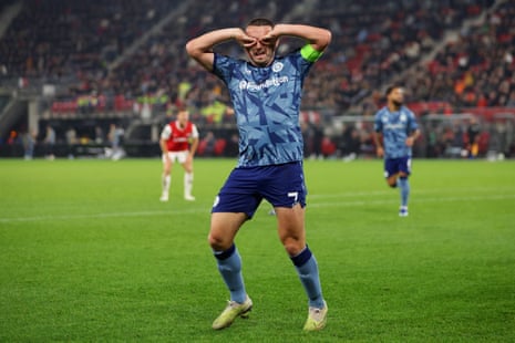 John McGinn scores for Aston Villa.