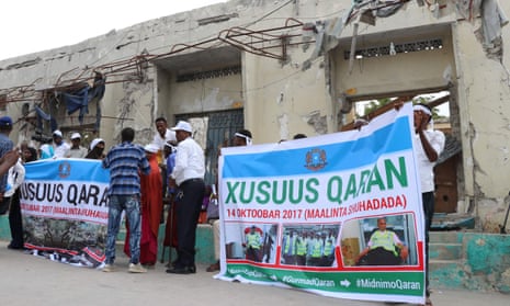 Somalian mourners at Soobe junction, now named 14 October Junction, in Mogadishu, 14 October.