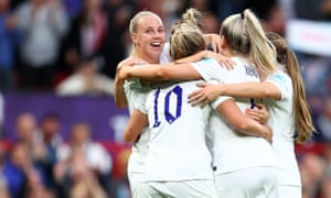 England v Austria: Group A - UEFA Women's EURO 2022<br>MANCHESTER, ENGLAND - JULY 06: Beth Mead smiles as she celebrates scoring the opening goal for England with her team during the UEFA Women's Euro England 2022 group A match between England and Austria at Old Trafford on July 6, 2022 in Manchester, United Kingdom. (Photo by Charlotte Wilson/Offside/Offside via Getty Images)