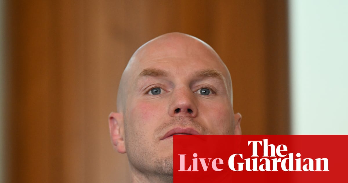 David Pocock says PM ‘seems to be holding up’ gambling ad reform – as it happened