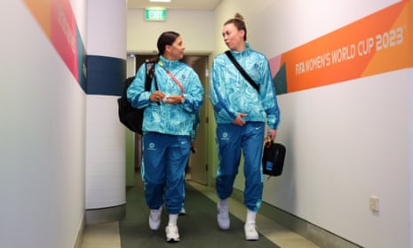 Sam Kerr and Mackenzie Arnold arrive at Stadium Australia