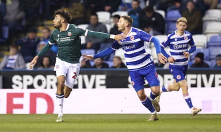 Kion Etete of Bolton Wanderers in action against Reading.
