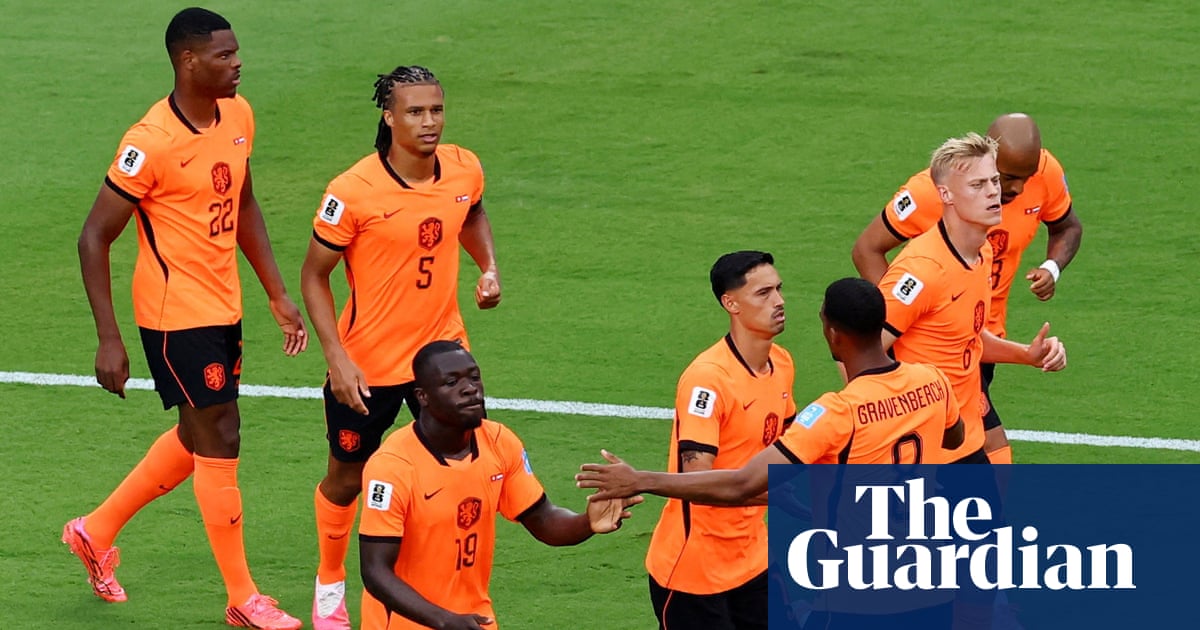 Netherlands power to win over Tunisia and set up last-32 meeting with Morocco