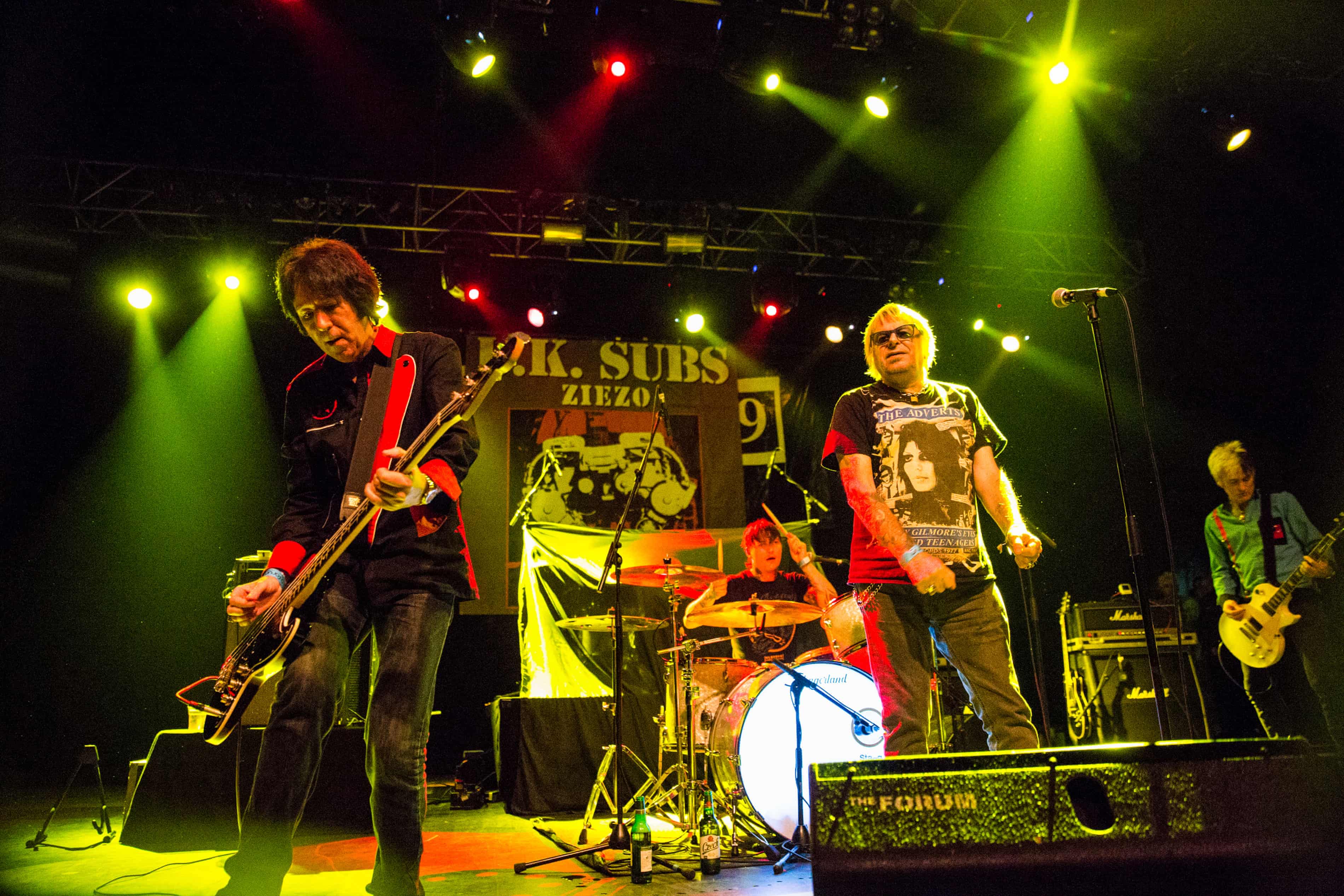 Members of British punk rock band UK Subs denied entry into the US (theguardian.com)