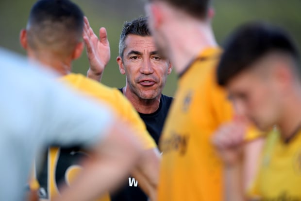 Bruno Lage gives his Wolves players instructions during the pre-season Friendly with Besiktas in Benidorm.