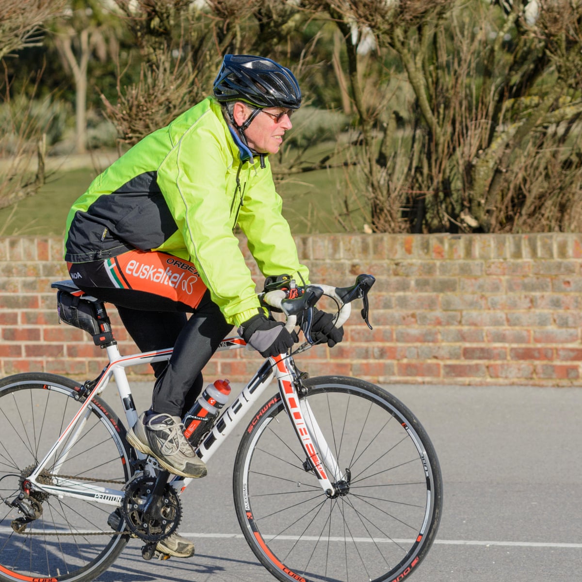 On Yer Bike Chris Hoy In Defence Of Amateur Cyclists Wearing Lycra Cycling The Guardian On Yer Bike Chris Hoy In Defence Of Amateur Cyclists Wearing Lycra Cycling The Guardian