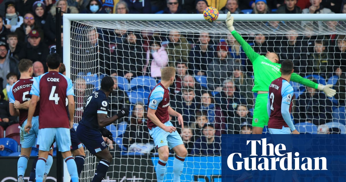 Nick Pope keeps West Ham at bay to earn precious point for Burnley