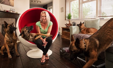 Ursi With Keith, Lucy, Mojo, Xia. www.livingwithdogsbook.com @livingwithdogsbook