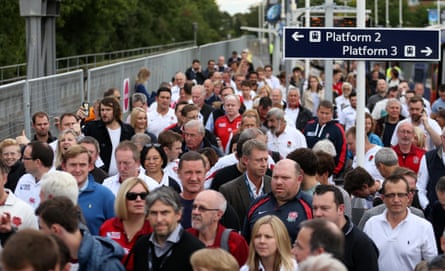 England fans at a crowded Twickenham station