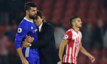 Chelsea’s Antonio Conte embraces Diego Costa