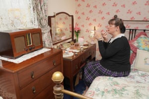 Julie Kelty lives in a 1940s home