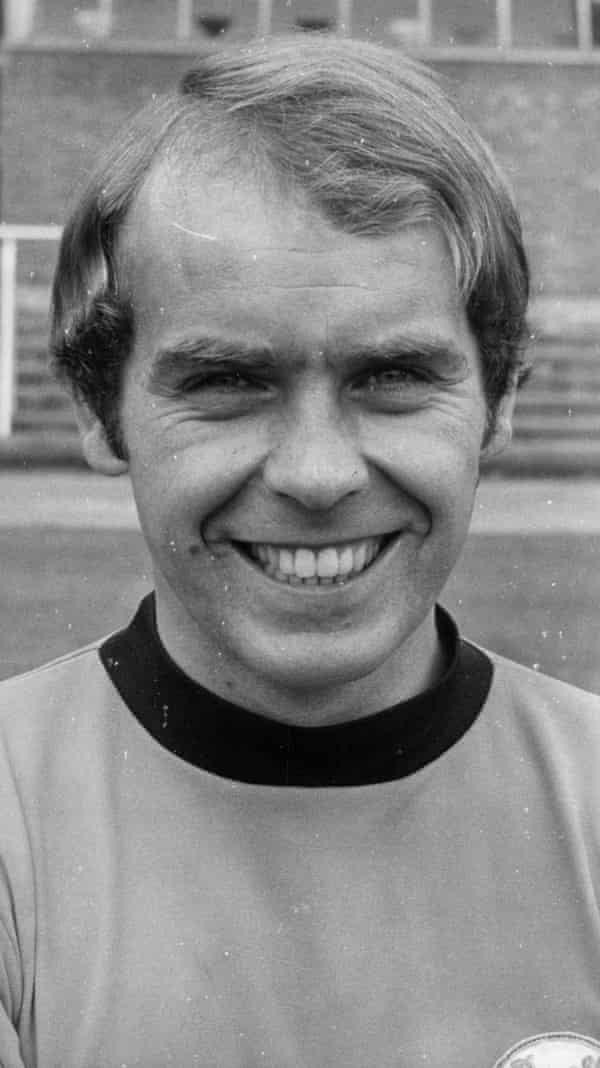 The Story of How 'Dundee United' Became An Insult in Nigeria 5 Dundee United player Kenny Cameron in August 1972.