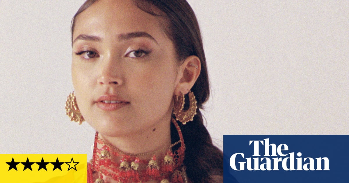 Joy Crookes: Skin review – vibrant politics and beautiful storytelling