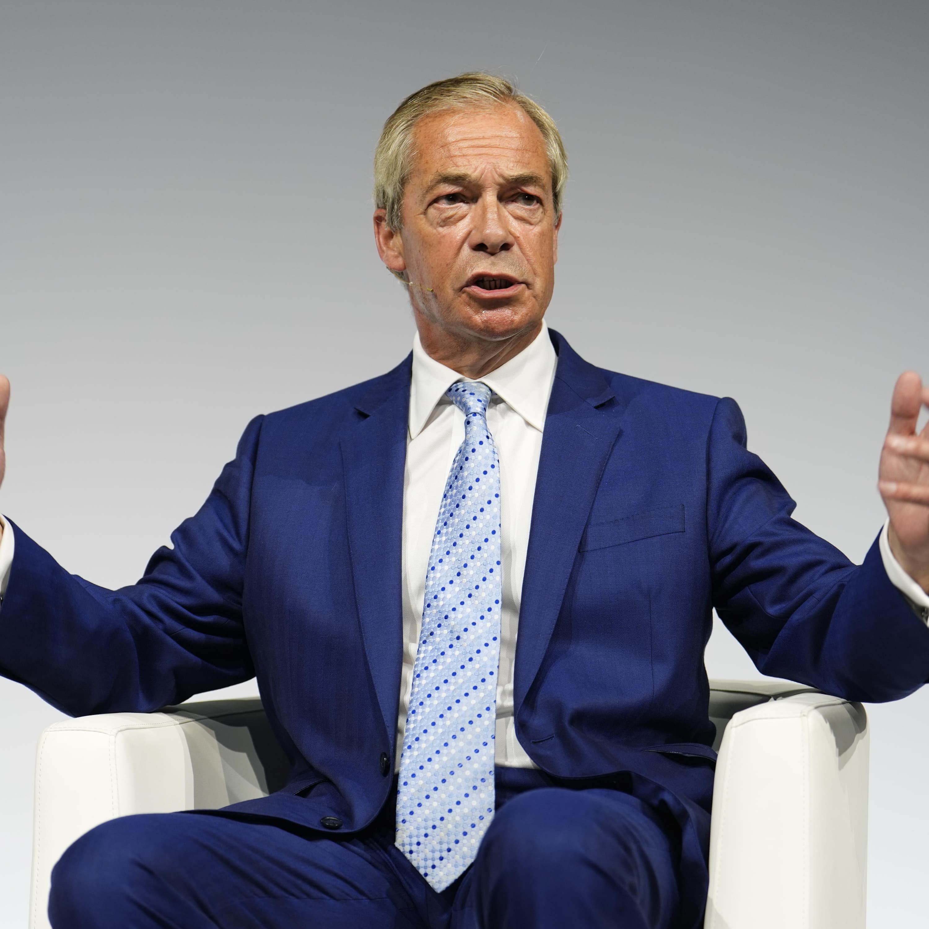 Farage under pressure over gifts from convicted fraudster – The Latest — Today in Focus cover