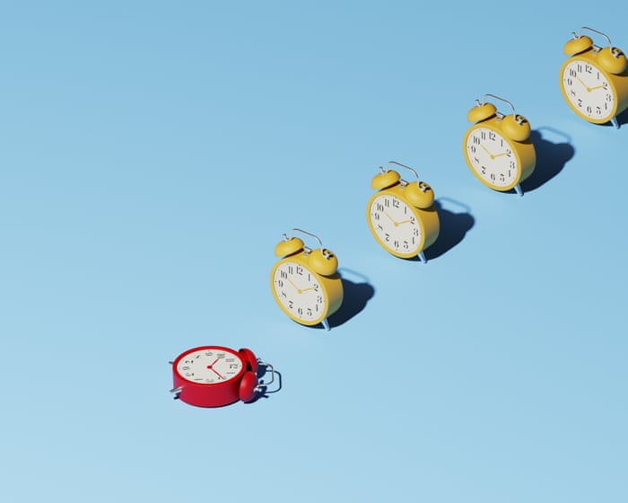 When does daylight saving time end and how do I adapt?