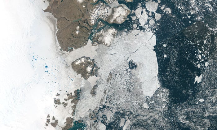 Collapsing Greenland glacier could raise sea levels by half a metre, say scientists 920