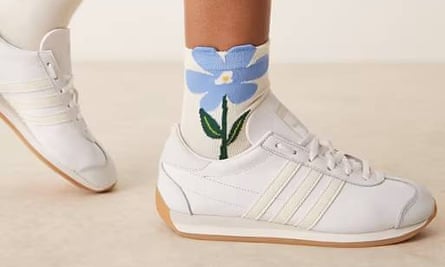 Accessorize 3D blue flower socks.