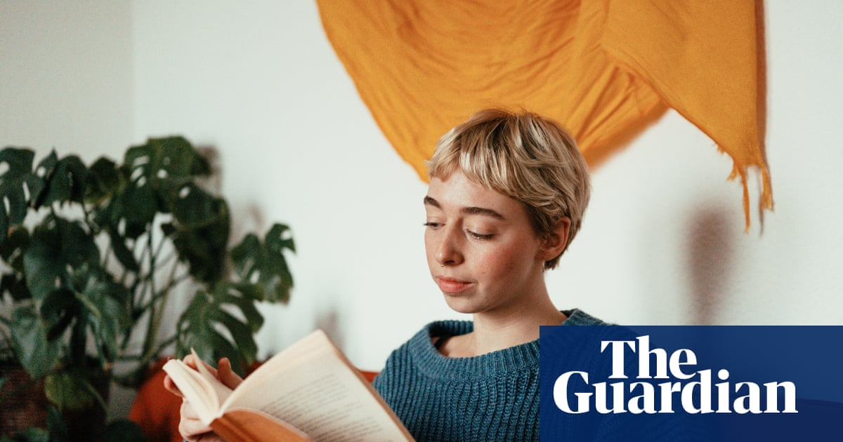 Повернути дитину до книжки: план на 8 тижнів, який працює навіть у сім'ї, де зникли читання