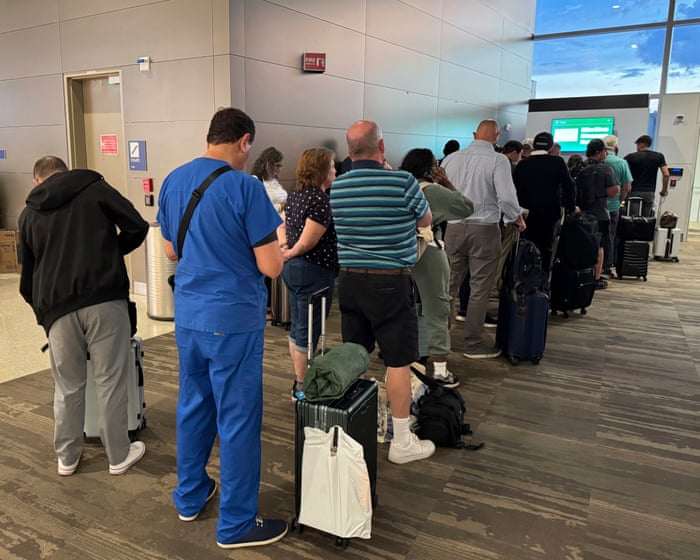 United Airlines says issue that forced grounding of hundreds of US flights resolved