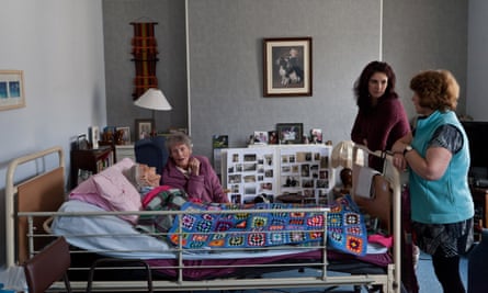 Pippa Clewer, right, at her 92-year-old mother Doris’s bed. ‘ I didn’t have to look after my parents. I wanted to,’ she says. ‘Everything in life has a time and a season.’