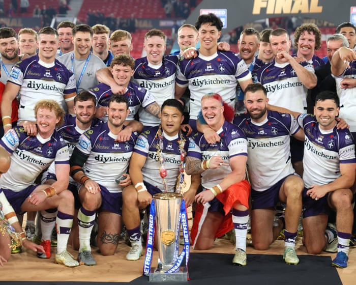 Wakefield dominate Warrington in Grand Final to claim fairytale Super League title