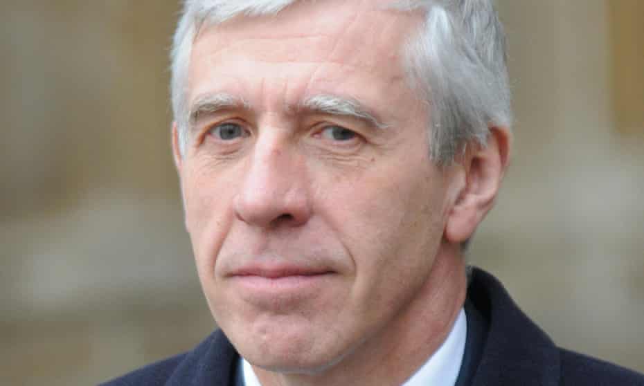 Jack Straw was foreign secretary at the time the memos were sent, between 2004 and 2005