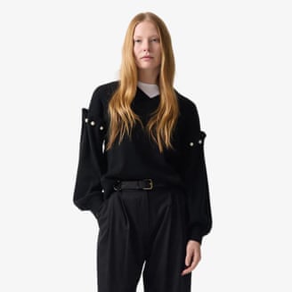 Akyn Tallie jumper in black.