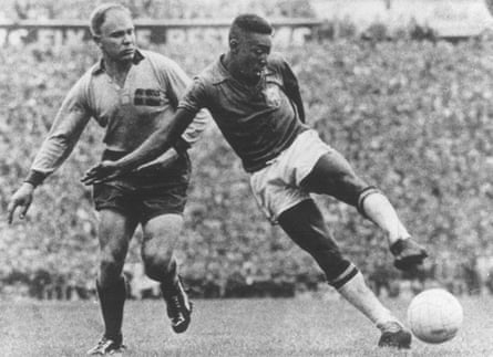 Pelé, right, and his Brazil team-mates had no problem with the white ball, beating hosts Sweden 5-2 in the 1958 World Cup Final.