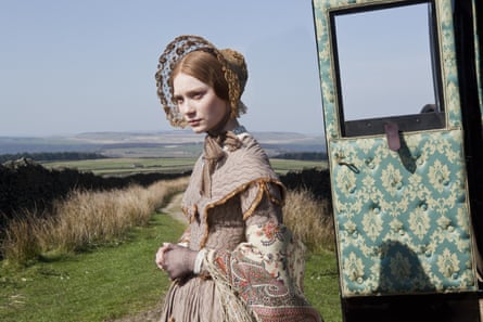Jane Eyre7611R - Mia Wasikowska stars in the film Jane Eyre, a Focus Features release directed by Cary Fukunaga Jane Eyre film still